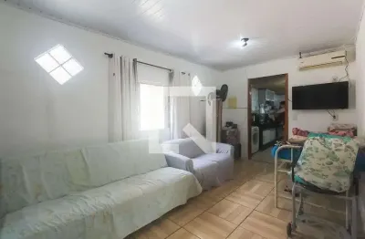 Casa com 3 quartos à venda na Rua Diretor Augusto Pestana, Humaitá, Porto Alegre