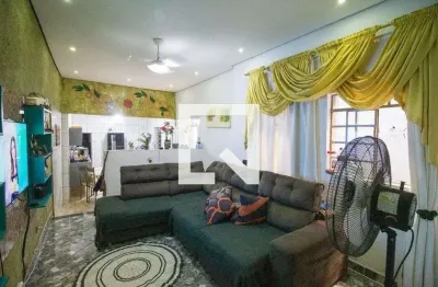 Casa com 3 quartos à venda na Rua Leoberto Leal, Itaquera, São Paulo