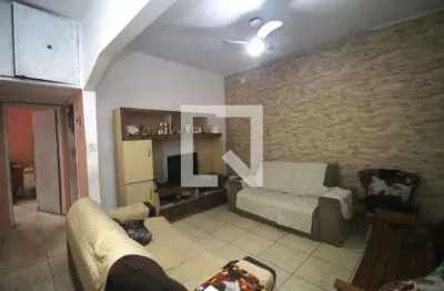 Casa com 2 quartos à venda na Rua Aturia, Penha, Rio de Janeiro