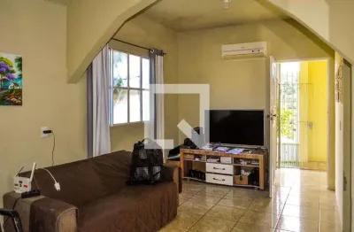 Casa com 2 quartos à venda na Rua Figueira Centenária, Vila Nova, Porto Alegre
