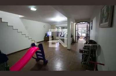 Casa com 3 quartos à venda na Avenida Cônego José Salomon, Piqueri, São Paulo