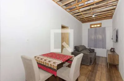Casa com 2 quartos à venda na Avenida Ernesto Neugebauer, Humaitá, Porto Alegre