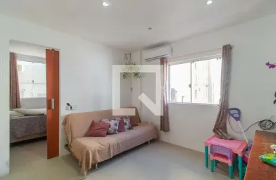 Apartamento para venda - centro histórico, 2 quartos,  41 m² - porto alegre