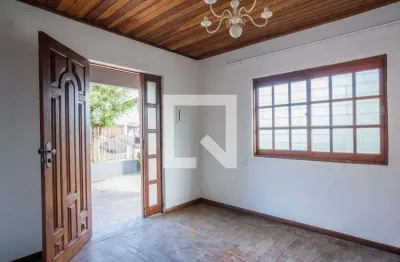 Casa com 2 quartos à venda na Rua Dona Pina, Cavalhada, Porto Alegre