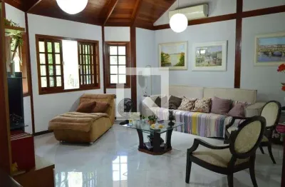 Casa para venda - freguesia , 3 quartos,  200 m² - rio de janeiro