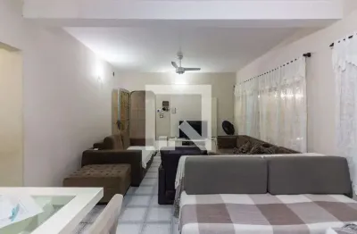 Casa com 3 quartos à venda na Rua Sabiá, Centro, Osasco