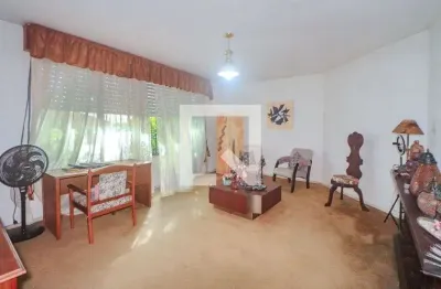 Casa com 3 quartos à venda na Rua Baden Powell, Sarandi, Porto Alegre