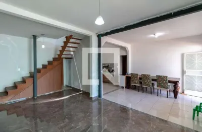 Casa para venda - teixeira dias, 4 quartos,  243 m² - belo horizonte
