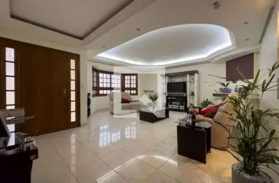 Casa com 4 quartos à venda na Rua Alfredo Silveira Dias, Cristal, Porto Alegre