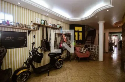 Casa com 3 quartos à venda na Rua Baldoino Bottini, Campo Novo, Porto Alegre