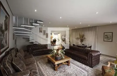 Casa com 3 quartos à venda na Rua Pampulha, Cambuci, São Paulo