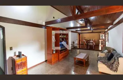 Casa para venda - serra grande, 3 quartos,  352 m² - niterói
