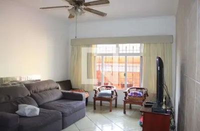 Casa com 3 quartos à venda na Rua Sérgio Rabêlo, Vila Galvão, Guarulhos