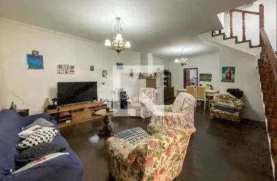 Casa com 3 quartos à venda na Rua Jorge Moreira, Cambuci, São Paulo