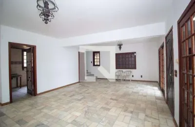 Casa com 5 quartos à venda na Rua Coronel Ruy da Cunha Paim, Nonoai, Porto Alegre