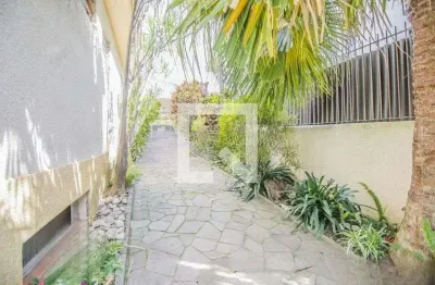 Casa para venda - vila ipiranga, 3 quartos,  209 m² - porto alegre