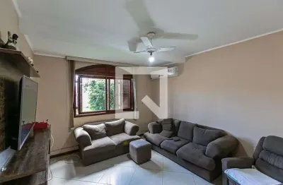 Casa para venda - camaquã, 4 quartos,  200 m² - porto alegre