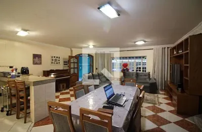 Casa para venda - anchieta, 4 quartos,  302 m² - são bernardo do campo