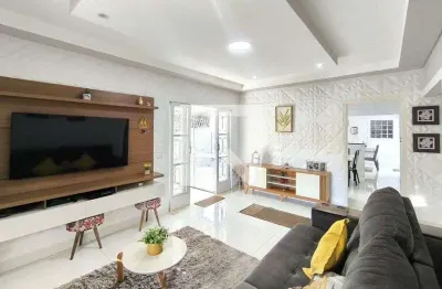 Casa com 3 quartos à venda na Rua Benedito Camargo, Medeiros, Jundiaí