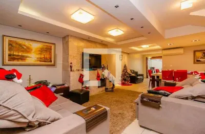 Casa com 3 quartos à venda na Rua Professor Elpídio Ferreira Paes, Cavalhada, Porto Alegre