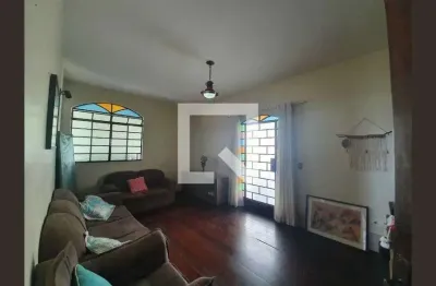 Casa para venda - ipiranga, 4 quartos,  222 m² - belo horizonte