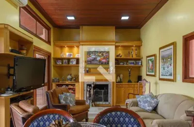 Casa para venda - nonoai, 4 quartos,  367 m² - porto alegre