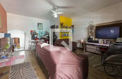 Casa para Venda - Conjunto Residencial Jose Bonifacio, 3 Quartos,  120 m² - São Paulo