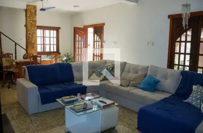 Casa para venda - itaipu, 6 quartos,  539 m² - niterói