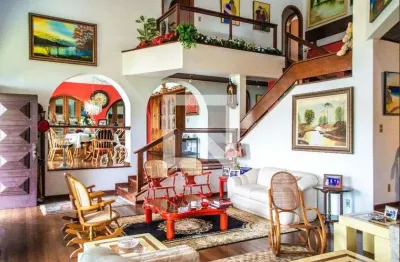 Casa para venda - vila assunção , 3 quartos,  726 m² - porto alegre