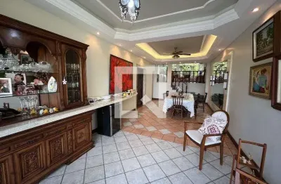 Casa para venda - jardim guanabara, 5 quartos,  628 m² - rio de janeiro