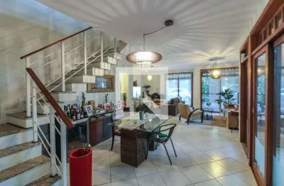 Casa / sobrado em condomínio para venda - vargem pequena, 3 quartos,  650 m² - rio de janeiro