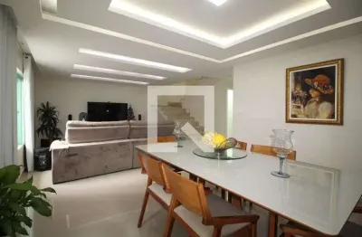 Casa / sobrado em condomínio para venda - taquara, 4 quartos,  560 m² - rio de janeiro