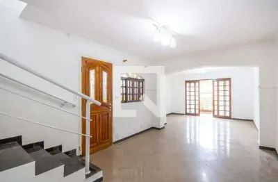 Casa com 3 quartos à venda na Rua Figueira, Quitaúna, Osasco