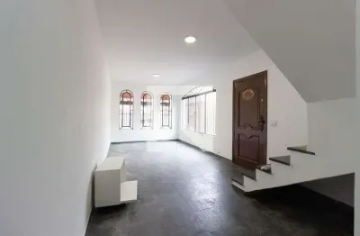 Casa com 3 quartos à venda na Rua Piatá, Vila Ede, São Paulo