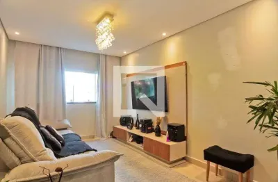 Casa com 3 quartos à venda na Rua Rubens de Souza Araújo, Vila Mangalot, São Paulo