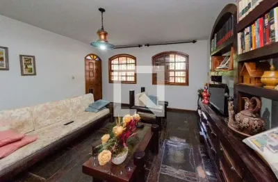 Casa para venda - caiçaras, 4 quartos,  290 m² - belo horizonte