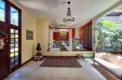 Casa / sobrado em condomínio para venda - cantagalo, 4 quartos,  500 m² - niterói