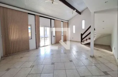 Casa para venda - itaipu, 3 quartos,  264 m² - niterói