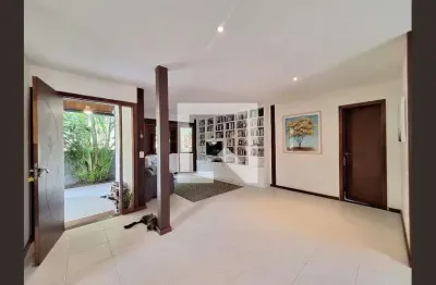 Casa para venda - laranjeiras, 5 quartos,  1037 m² - rio de janeiro