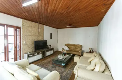Casa com 5 quartos à venda na Rua Clemente Pereira, Partenon, Porto Alegre