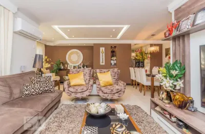 Casa com 3 quartos à venda na Rua Padre João Batista Reus, Camaquã, Porto Alegre