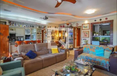 Casa para venda - vila jardim, 3 quartos,  275 m² - porto alegre