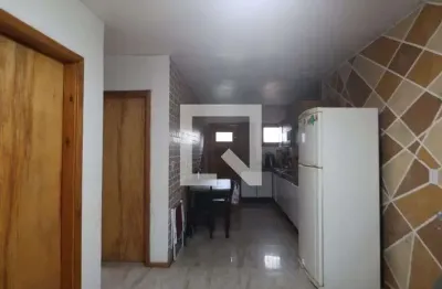 Casa com 2 quartos à venda na Rua Bombinhas, São José, Canoas