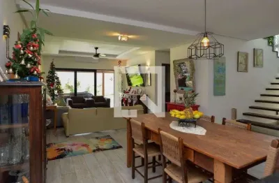 Casa / sobrado em condomínio para venda - vargem pequena, 5 quartos,  300 m² - rio de janeiro
