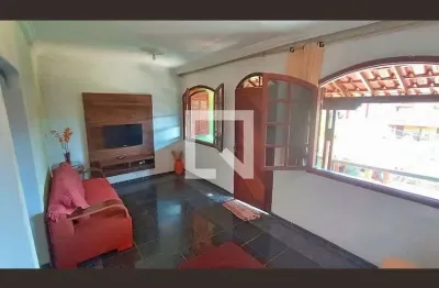 Casa com 2 quartos à venda na Rua Doutor Agílio Monteiro, Goiânia, Belo Horizonte