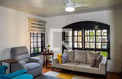 Casa com 2 quartos à venda na Rua Folha da Tarde, Cristal, Porto Alegre