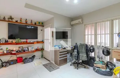 Casa / sobrado em condomínio para venda - nonoai, 3 quartos,  150 m² - porto alegre