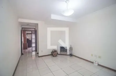 Casa com 2 quartos à venda na Rua Norival Paranaguá de Andrade, Campo Novo, Porto Alegre