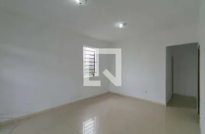 Casa com 2 quartos à venda na Rua Coronel José Soares, Glória, Belo Horizonte