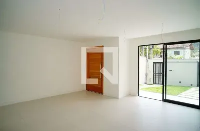 Casa com 4 quartos à venda na Rua Jornalista Carlos Vilhena, Piratininga, Niterói